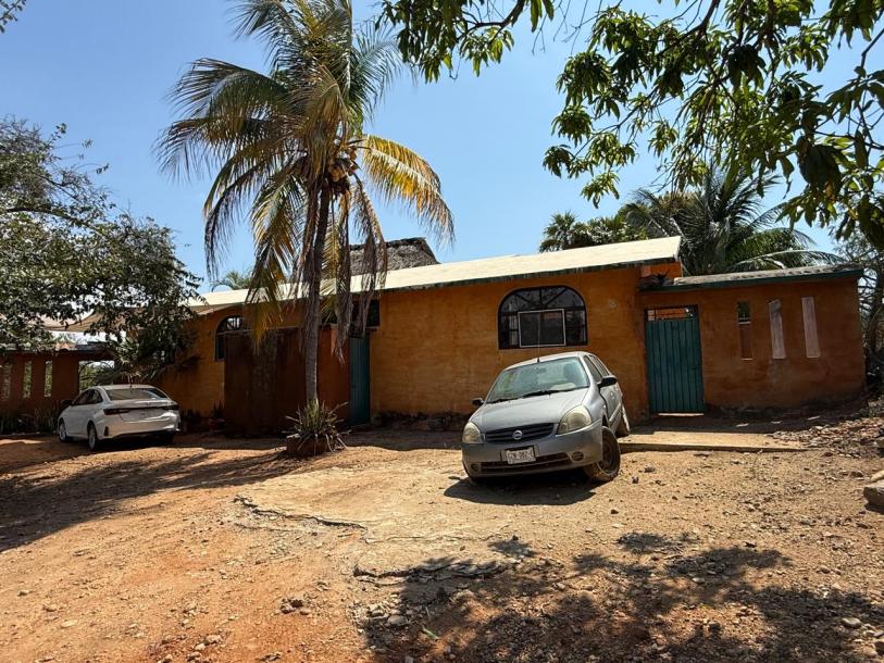 CASA HABITACION CON TERRENO, LAZARO CARDENAS-1