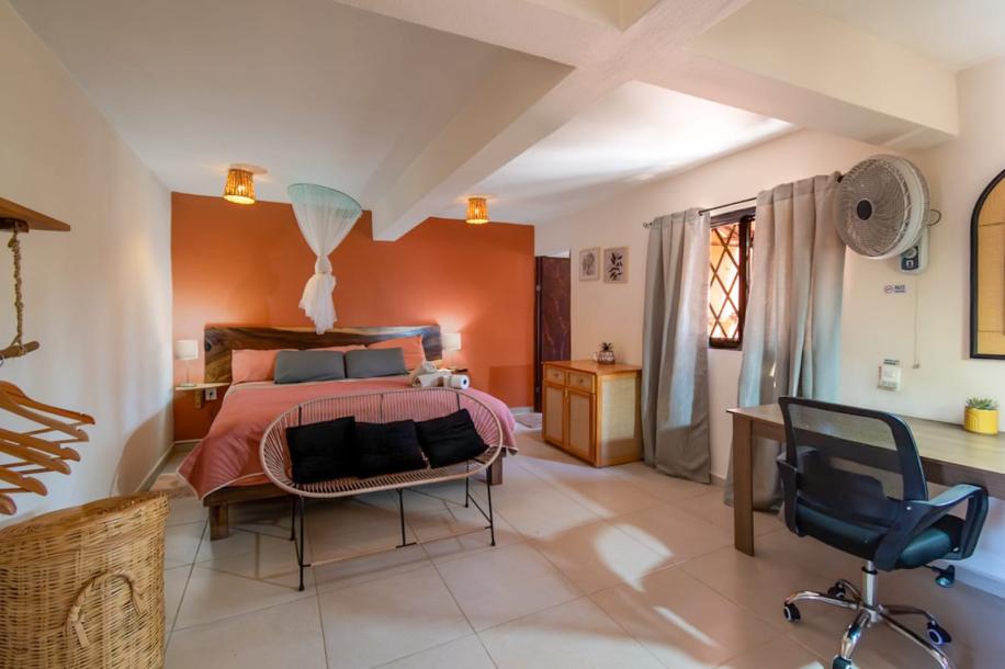 CASA HABITACION, LA BARRA-2